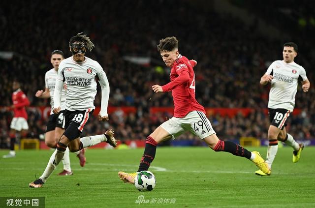 中国男足遭 中国男足遭